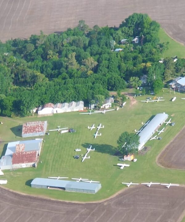 Vista aérea del aeródromo del club